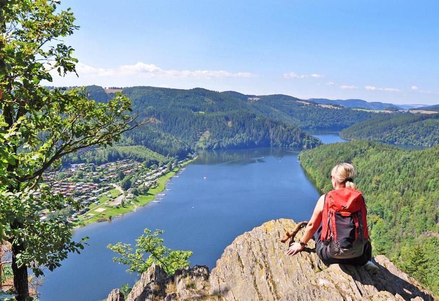 Hotel Am Schlossberg ツィーゲンリュック エクステリア 写真
